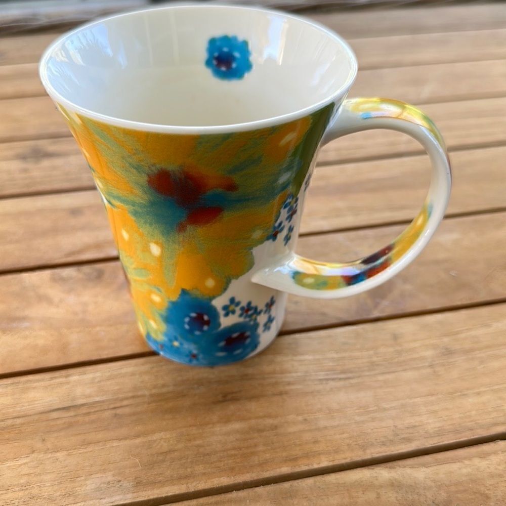 STARBUCKS Floral Twisted Handle 12oz Mug 2006 (1)